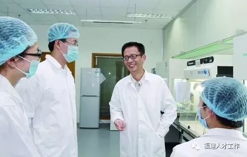 識(shí)才愛(ài)才敬才用才的福建答卷——醫(yī)藥科技領(lǐng)域的人才實(shí)踐與啟示